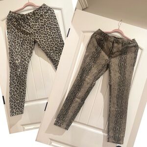 2 Pair Judy Blue mid Rise Skinny Jeans